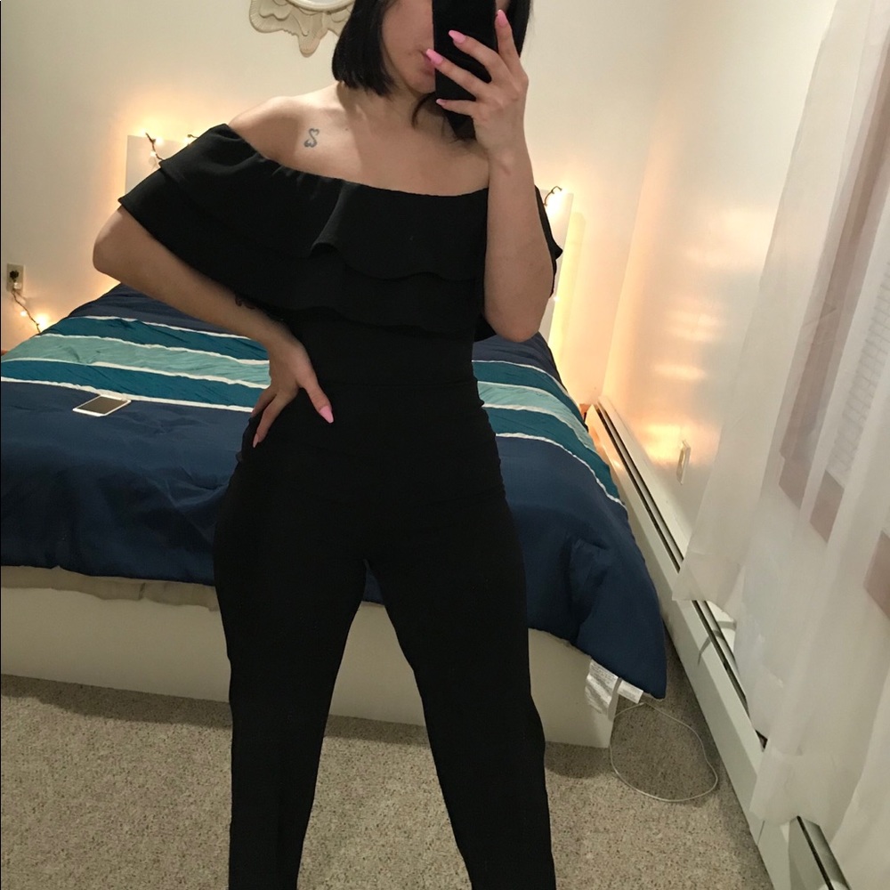 Black off the shoulders jumpsuit
